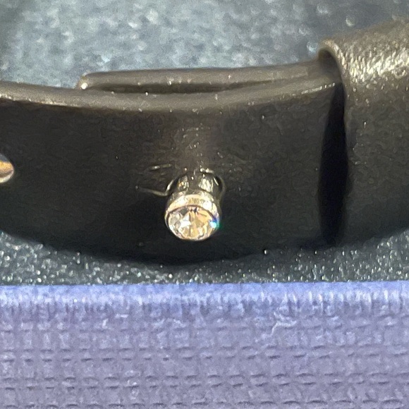 Swarovski Crystal/Leather Buckle Bracelet - Picture 5 of 5